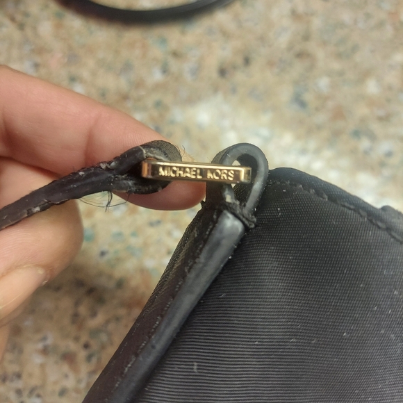 MICHAEL KORS Black Nylon Crossbody Set - Picture 4 of 10